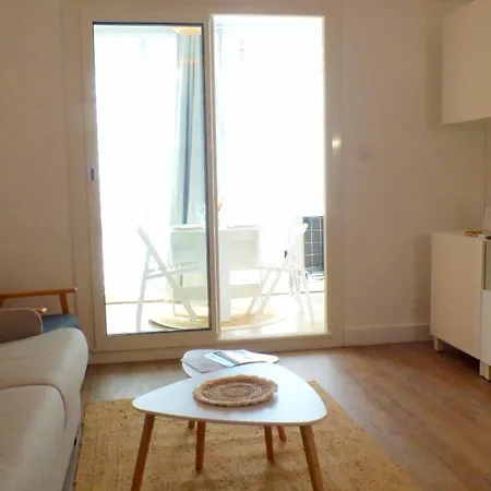 Studio With Pool Near The Sea