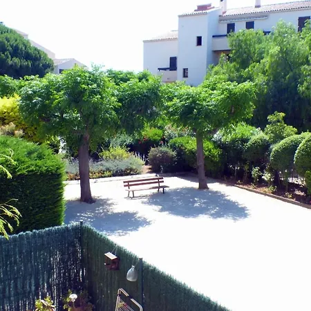 Appartement Studio With Pool Near The Sea